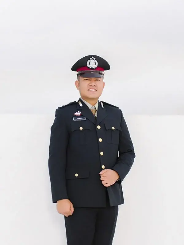 Cowo qkyobh0ofw686nfoqgon3rki24yibhbl5isn45czsw 1.jpg