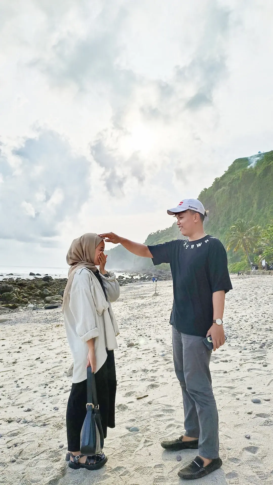 Awal pertemuan, Rahma Rama