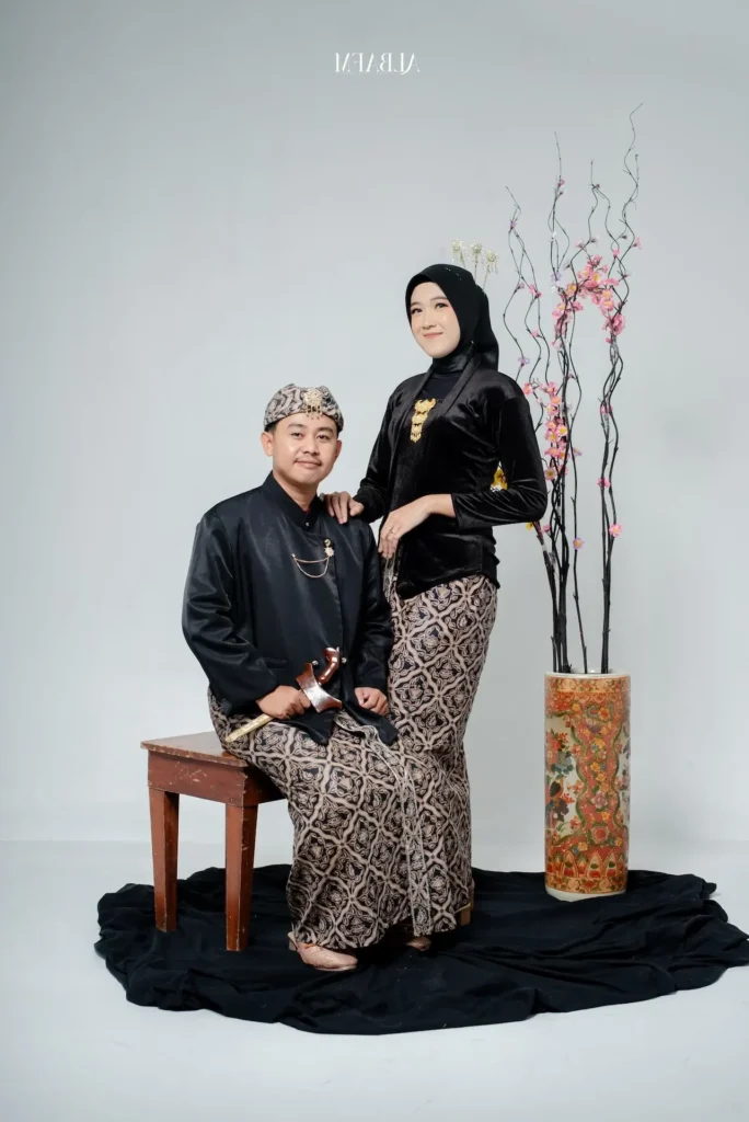 Foto Cover Nika & Opik