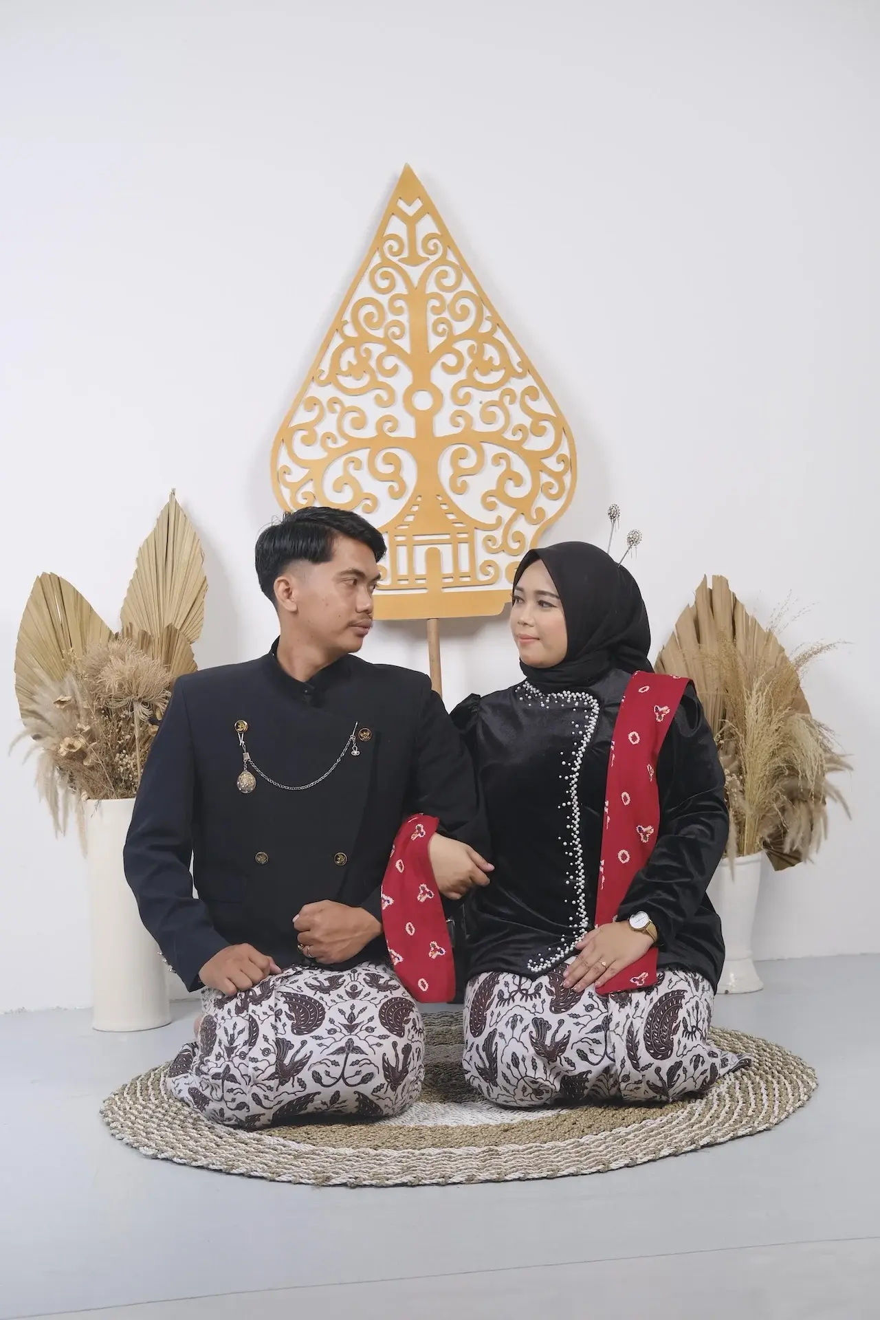 Cerita1 luthfia hadi