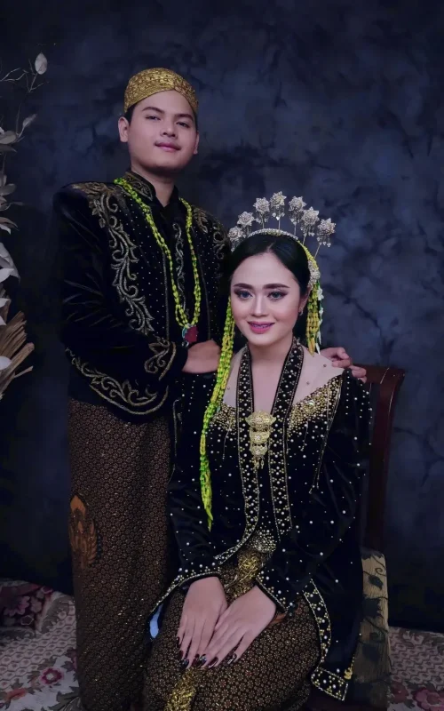 Foto Cerita Pernikahan Fariz Della