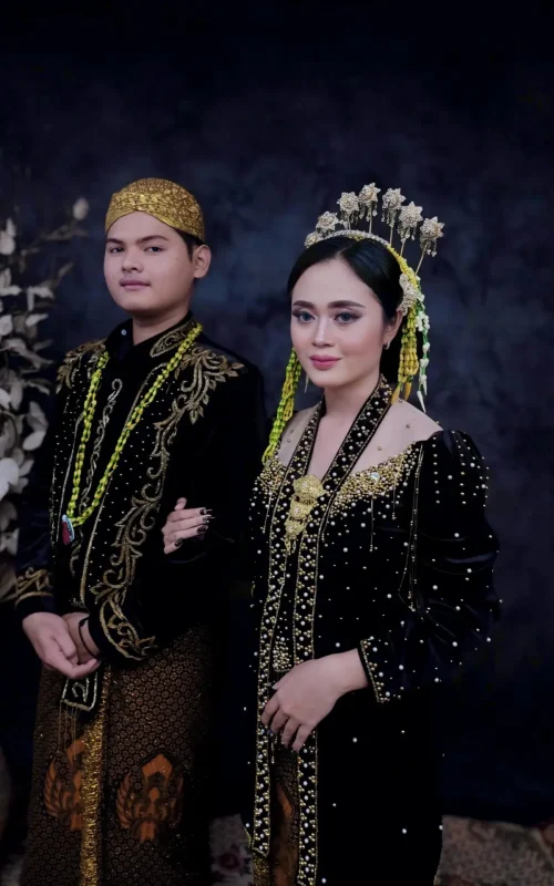Foto Cover Fariz Della