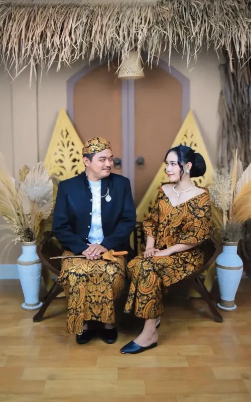Gallery Dina Adit