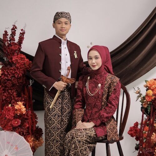 COver IMG 0248 Rizak Vivin copy resepsi