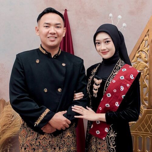 Foto cover Efendi Deinira copy