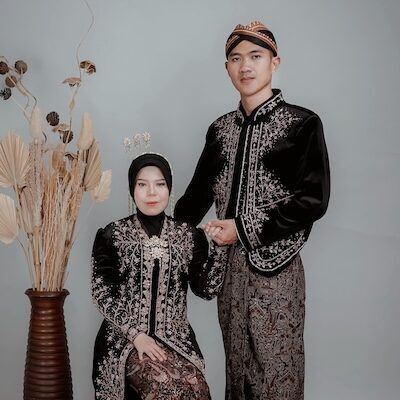 Foto Cover Revisi Risa Hayu copy