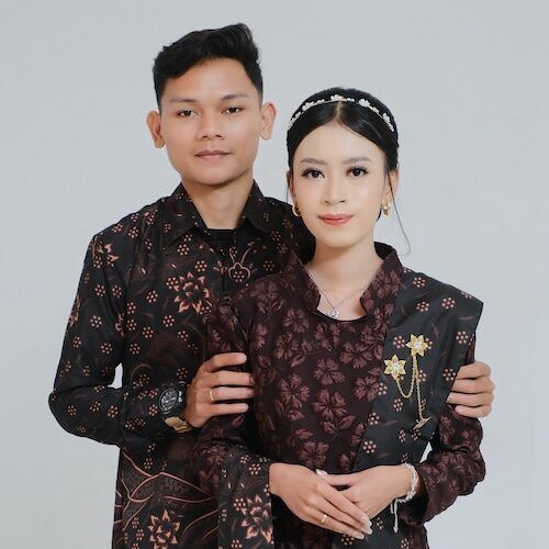 Foto cover Anggi Diajeng copy.JPG