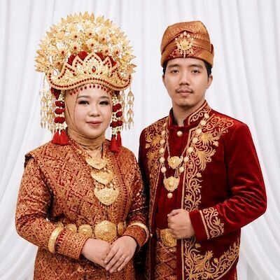 Foto cover Shintia Reza copy