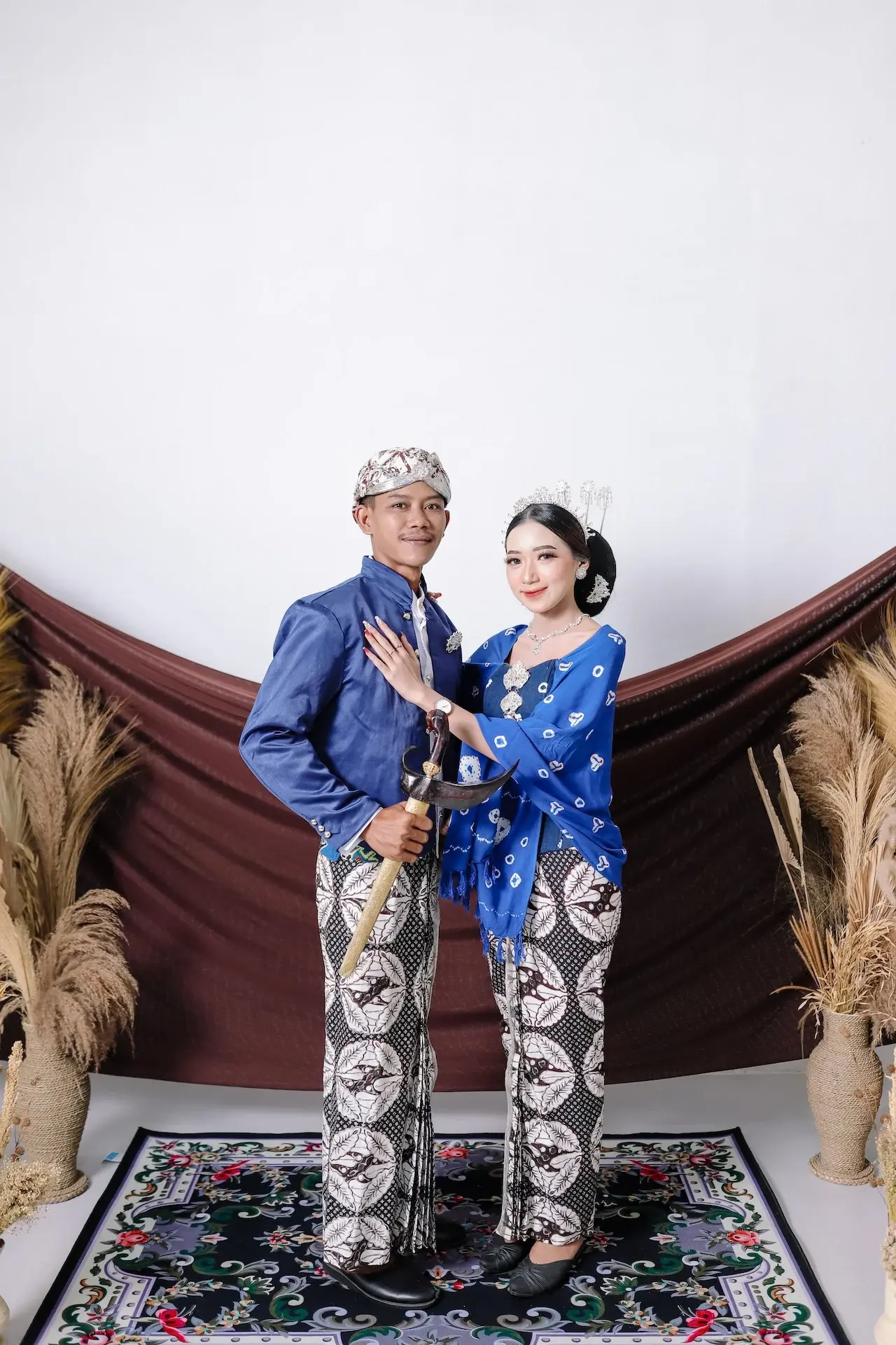 Menjalin hubungan Bowo Aprita